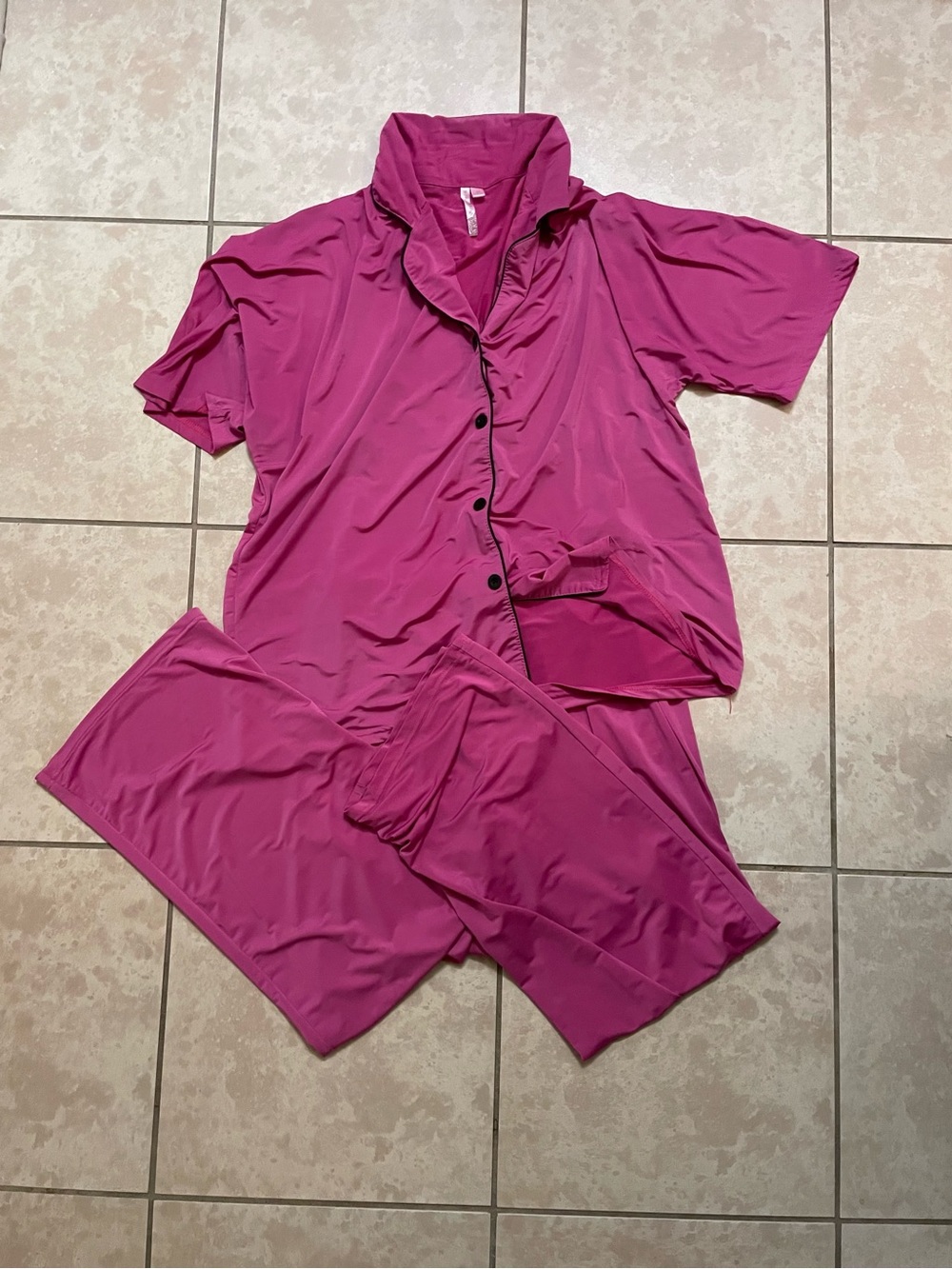 Boohoo Short-Sleeve Satin-Feel Pajama Set in Fuchsia Pink